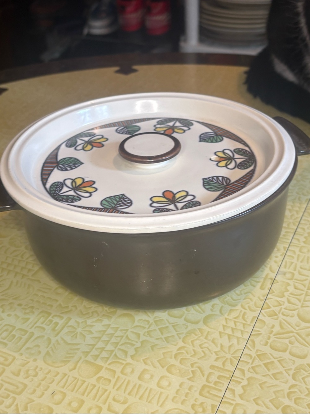 Vintage Classic Ceramic-Top Covered Casserole Dish in White and Brown